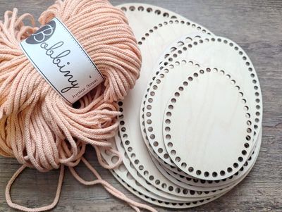 Holzboden EI für süße Osternester in Ei-Form