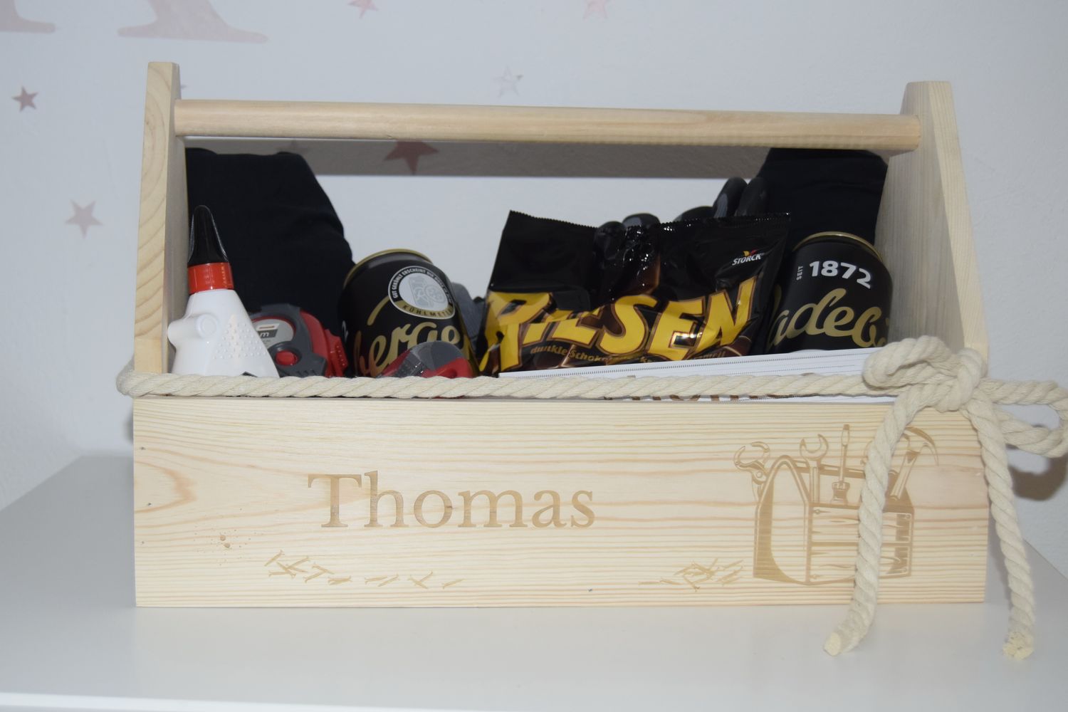 Werkzeugkiste, Holzkiste personalisiert mit Wunschname oder WunschdesignMännertag Geschenkidee