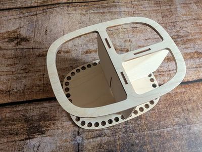 Holzboden für Utensilo mit abgerundeten Ecken mit 3 Fächern