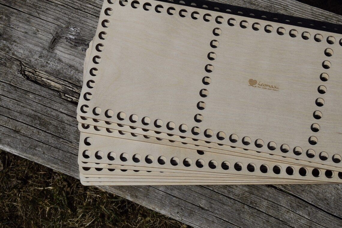 Holzboden für Häkel-Utensilo ohne und mit 3 Fächern in 2 Größen und 2 Lochgrößen