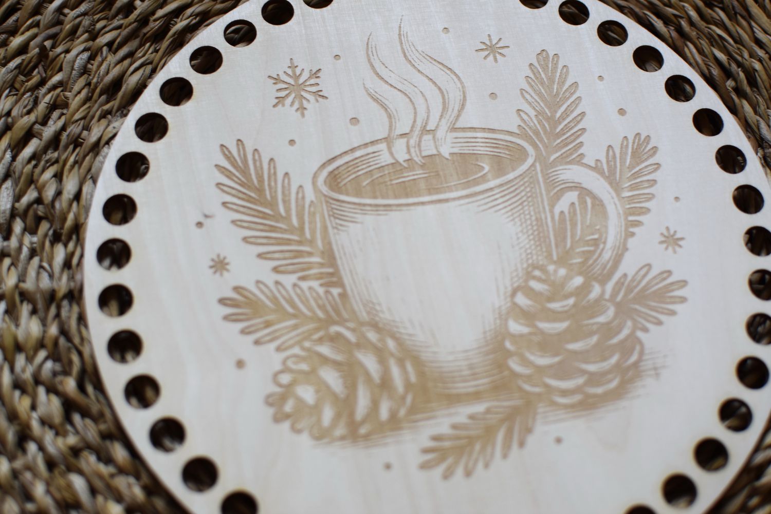 WEIHNACHTS TEE,  Holzböden mit Motiv, Rund in allen Größen und Lochgrößen