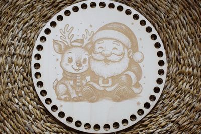 ELCH UND WEIHNACHTSMANN,  Holzböden mit Motiv, Rund in allen Größen und Lochgrößen