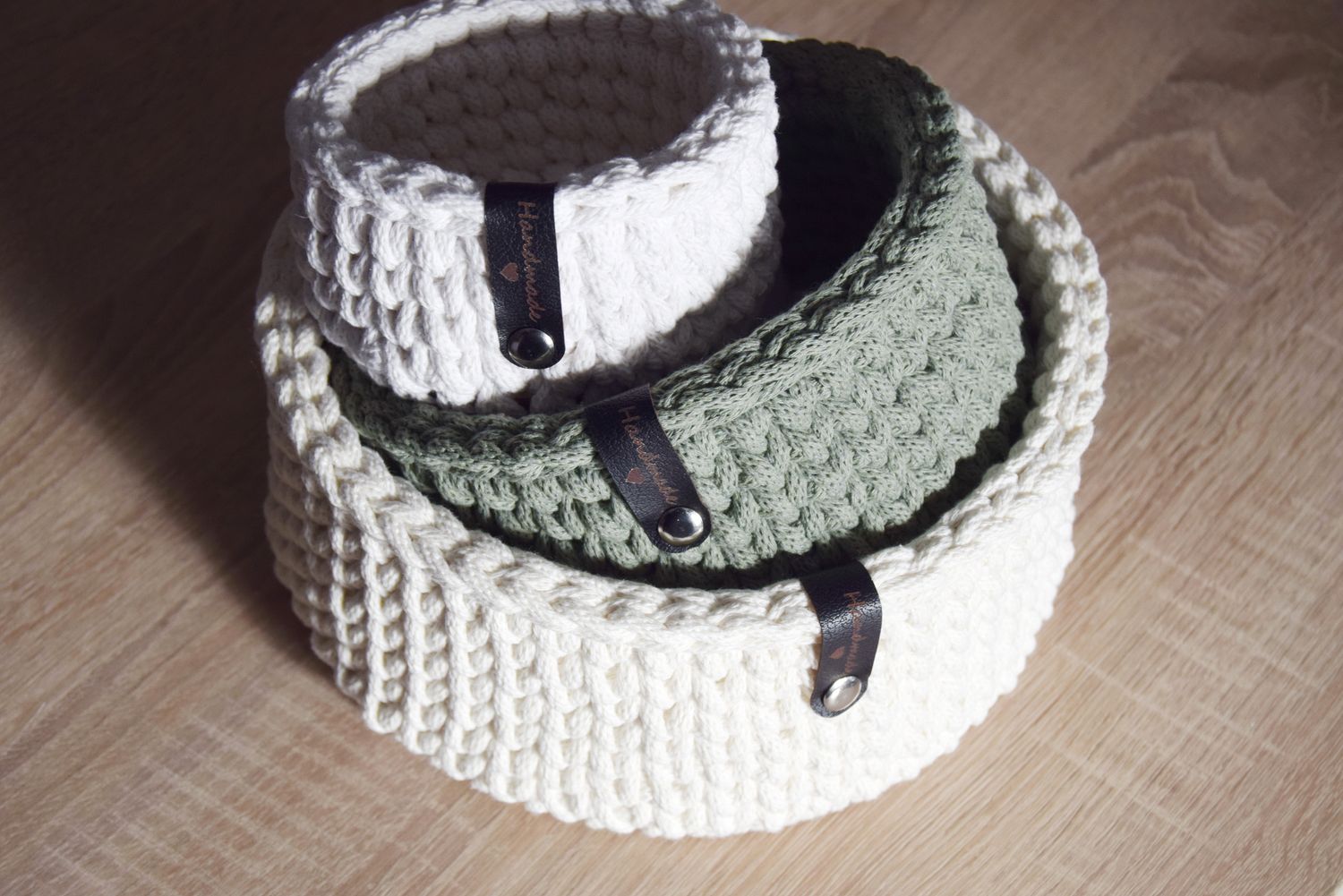 MERRY CHRISTMAS Wichtel mit Elch,  Holzböden mit Motiv, Rund in allen Größen und Lochgrößen