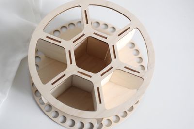 Holzgestell mit Fächer