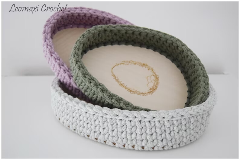 DIY-Set AURORA für einen Häkelkorb, mit Garn und Holzboden