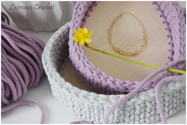 DIY-Set AURORA für einen Häkelkorb, mit Garn und Holzboden