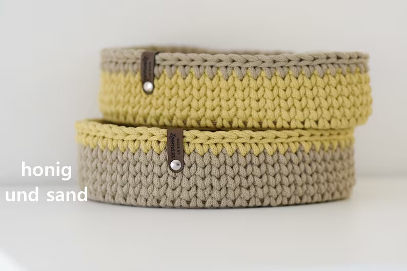 DIY-Set AURORA für einen Häkelkorb, mit Garn und Holzboden