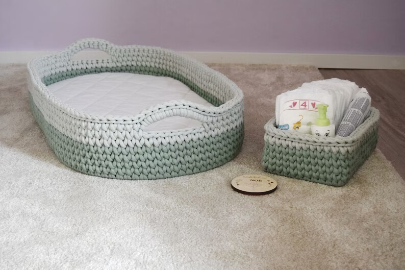 DIY-Set für ein Wickelkörbchen, mit Garn, 2 Holzböden und Matratze