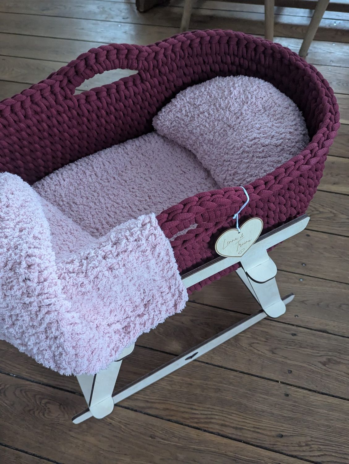 Innen-Kuschel-Set für Puppen-Moseskörbchen fertig gehäkelt – Matratze, Mondkissen &amp; Bettdecke (3 Größen)