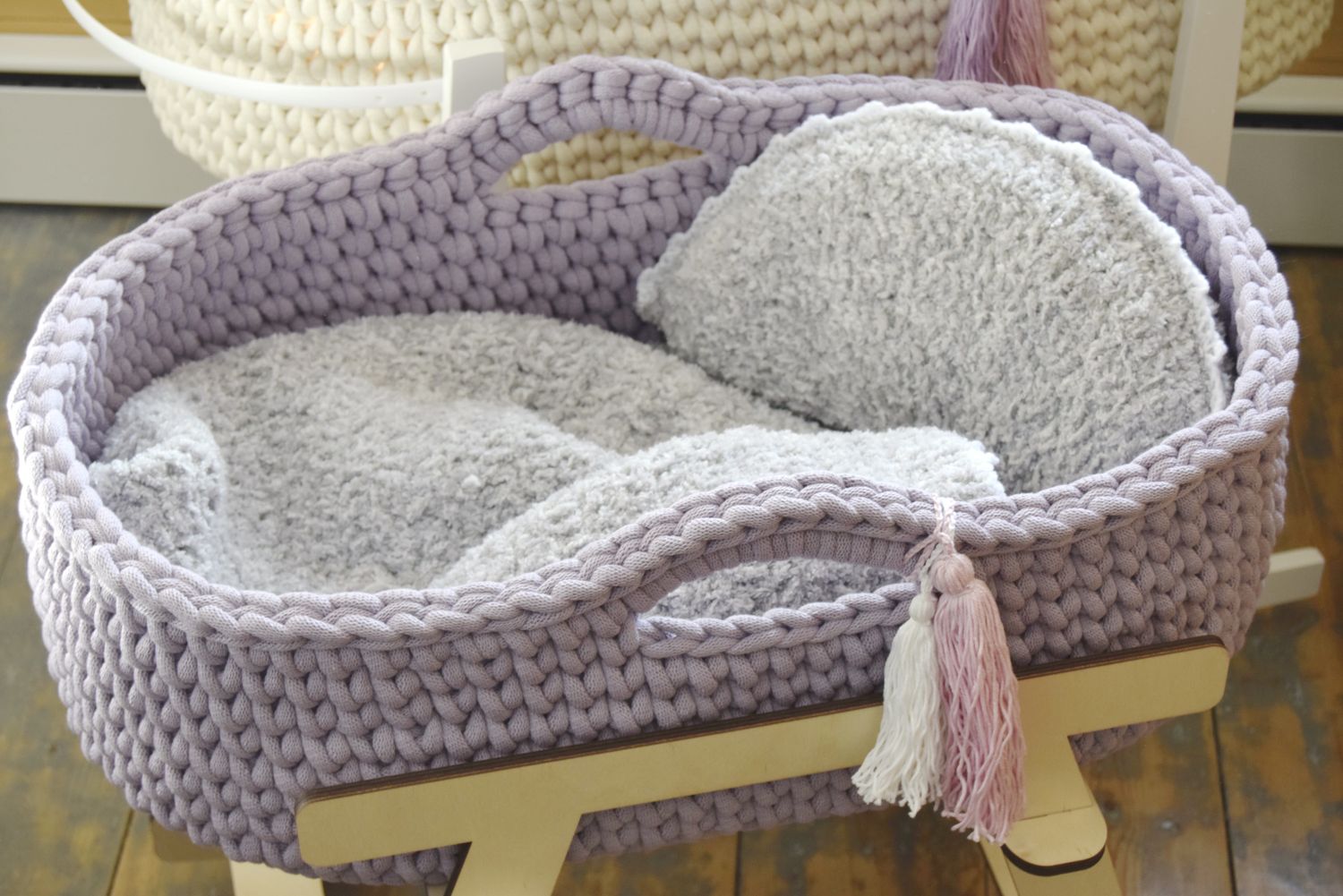 Innen-Kuschel-Set für Puppen-Moseskörbchen fertig gehäkelt – Matratze, Mondkissen &amp; Bettdecke (3 Größen)