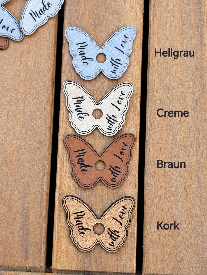 SCHMETTERLING · Handmade with Love · in verschiedenen Farben und Nieten