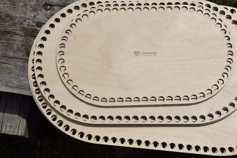 Puppenboden mit Gestell in 3 verschieden Größen und 2 Lochgrößen