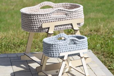 Puppenboden mit Gestell in 3 verschieden Größen und 2 Lochgrößen
