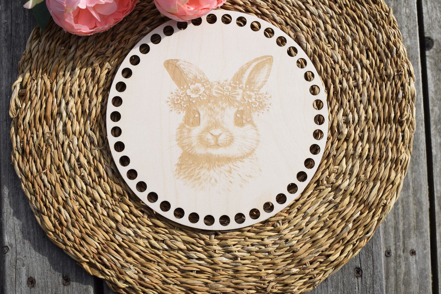 Holzboden mit Häschen in 4 verschieden Motiven und Lochgrößen