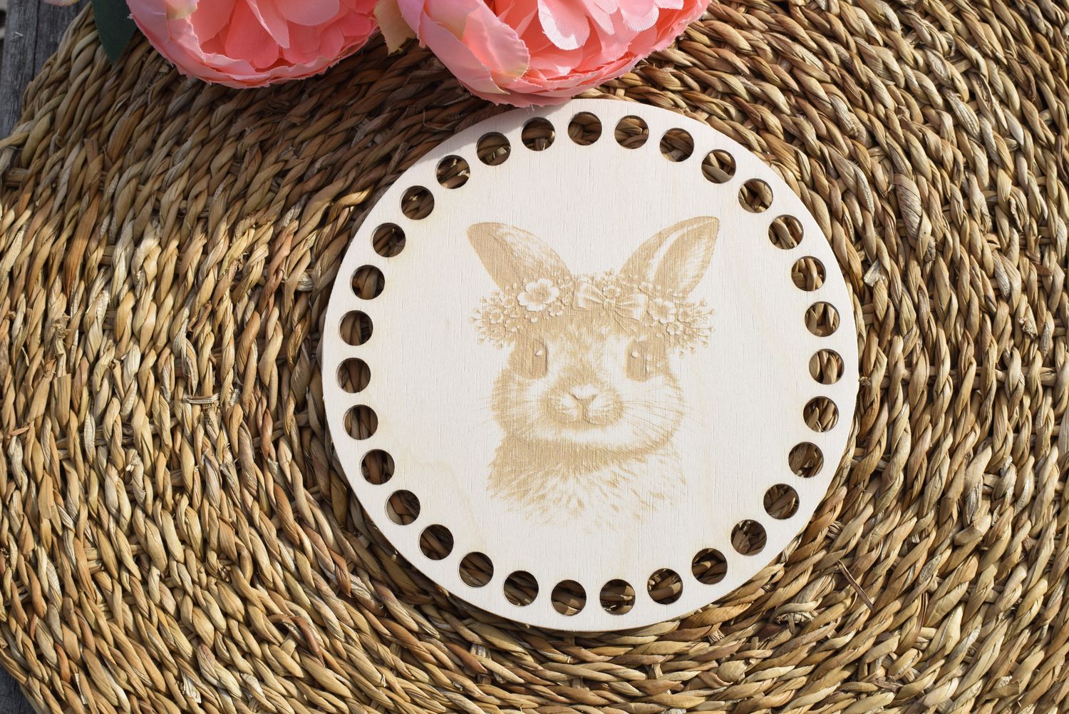 Holzboden mit Häschen in 4 verschieden Motiven und Lochgrößen