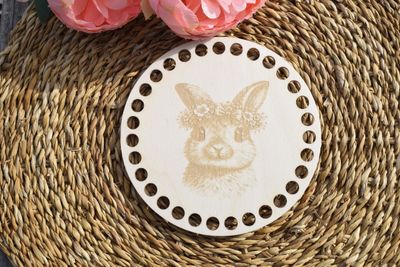 Holzboden mit Häschen in 4 verschieden Motiven und Lochgrößen