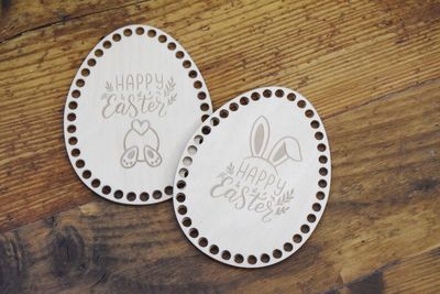Holzboden in Ei-Form zum Häkeln – Happy Easter