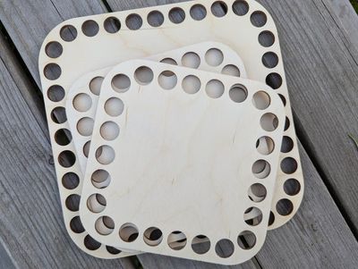 Holzböden, Quadratisch mit runde Ecken in allen Größen und 2 Lochgrößen
