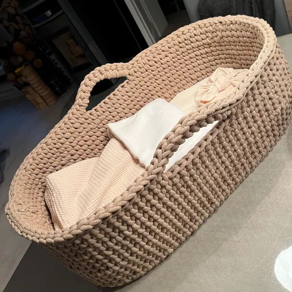 Handgehäkeltes Baby-Moseskörbchen – Größen L &amp; XXL für JUMBO Bobbiny, nachhaltig &amp; stabil