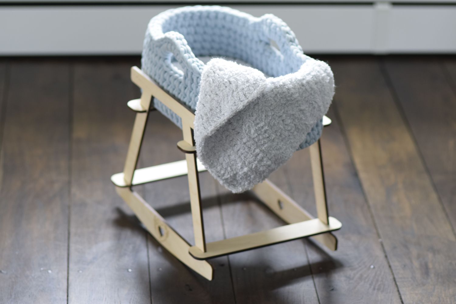 DIY  Puppenmoseskörbchen MADITA  in Wunschfarbe Moseskorb Puppenmoseskorb