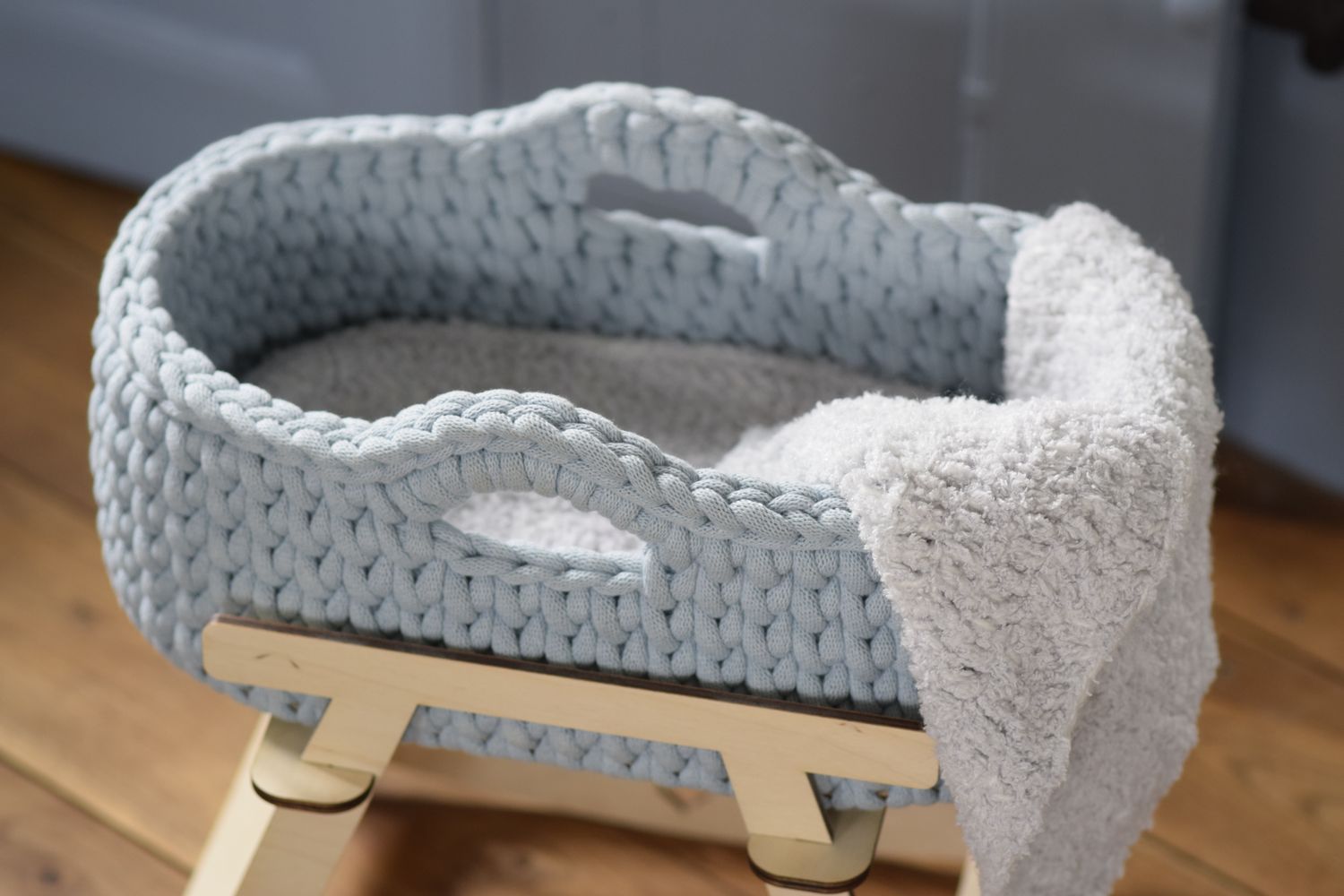 DIY  Puppenmoseskörbchen MADITA  in Wunschfarbe Moseskorb Puppenmoseskorb