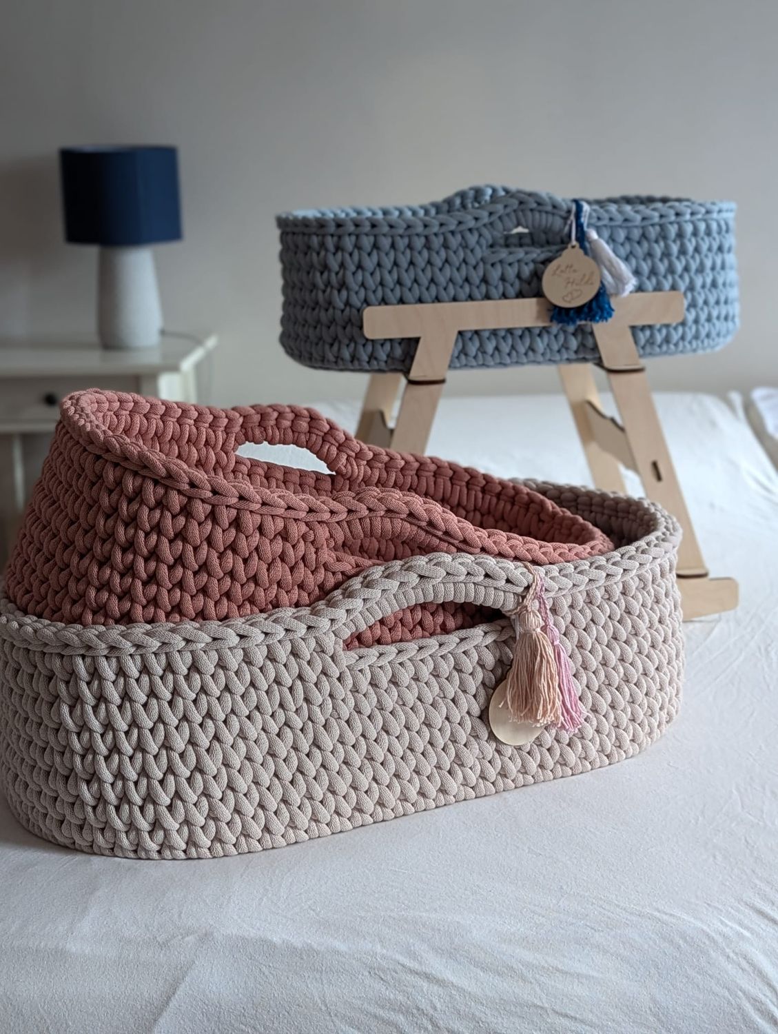 DIY  Puppenmoseskörbchen MADITA  in Wunschfarbe Moseskorb Puppenmoseskorb