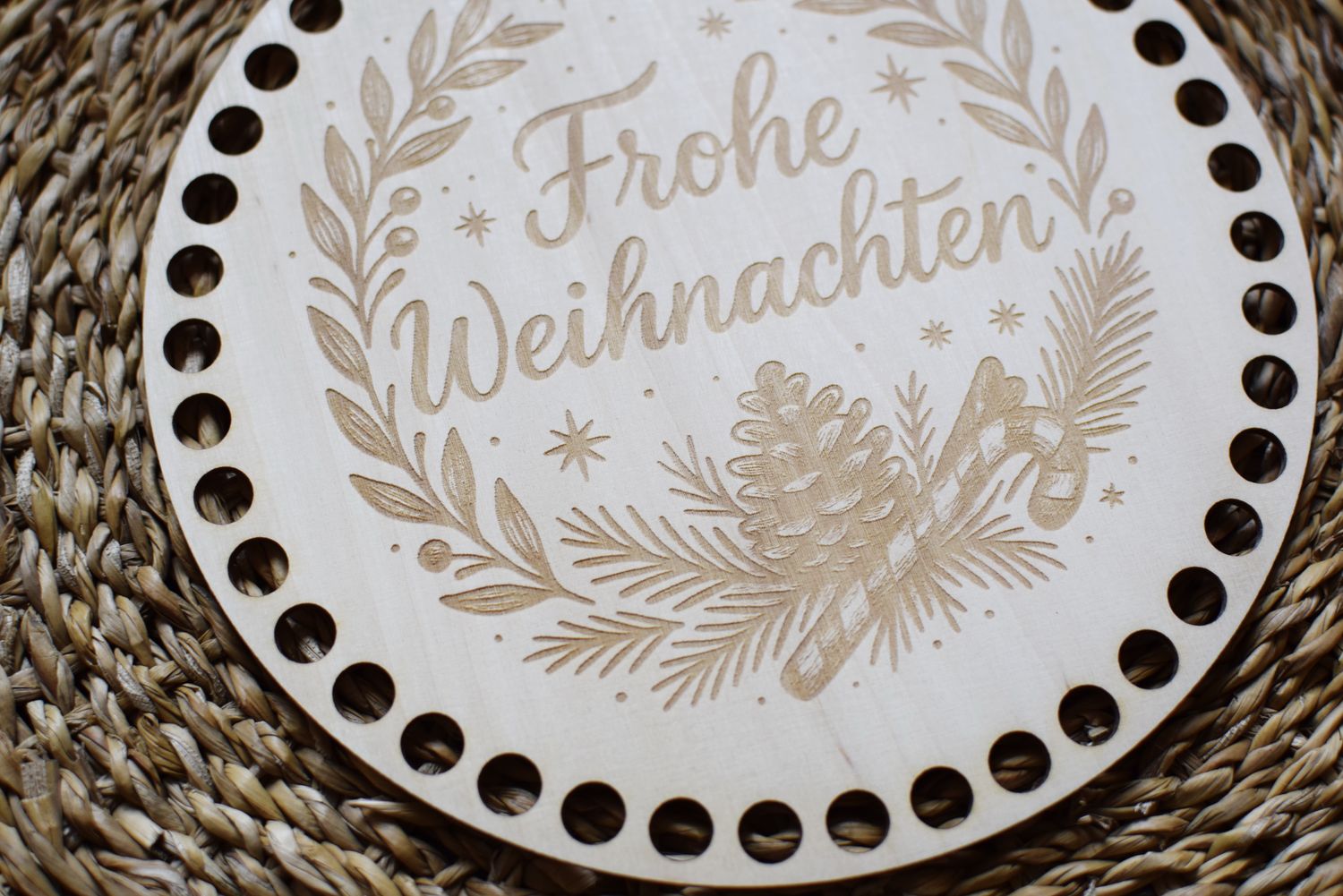 KRANZ, FROHE WEIHNACHTEN,  Holzböden mit Motiv, Rund in allen Größen und Lochgrößen