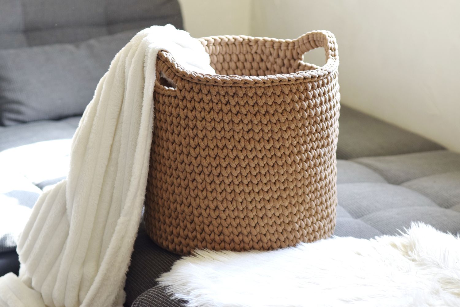 Aufbewahrungskorb HEDI, von Hand gehäkelt