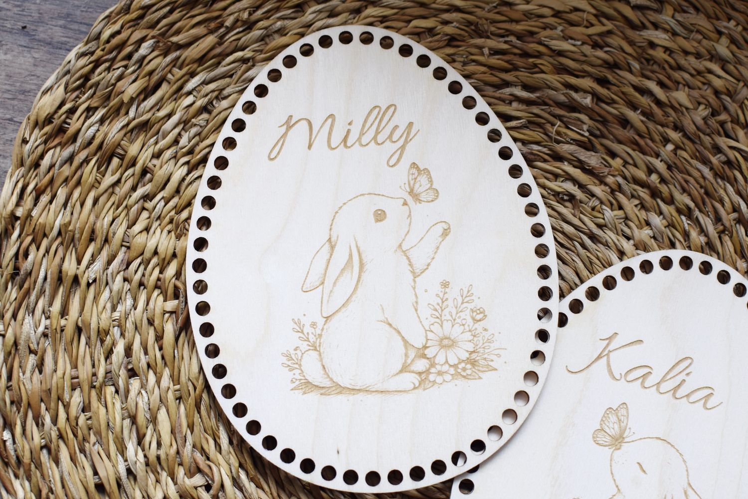 Holzboden EI für süße Osternester in Ei-Form mit Namen