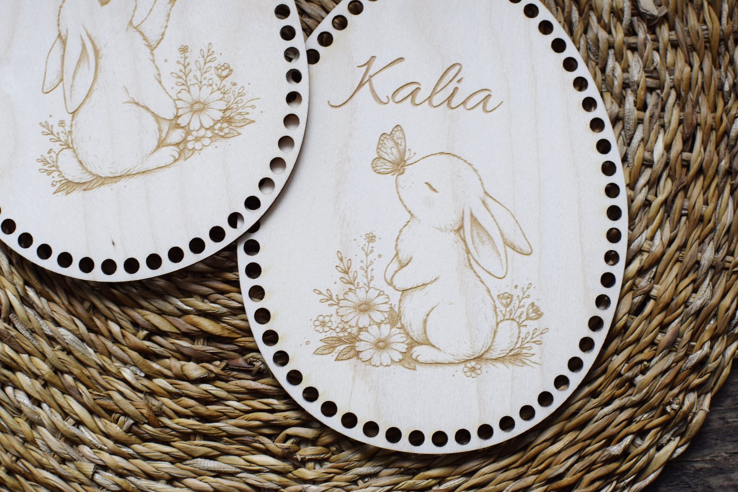 Holzboden EI für süße Osternester in Ei-Form mit Namen