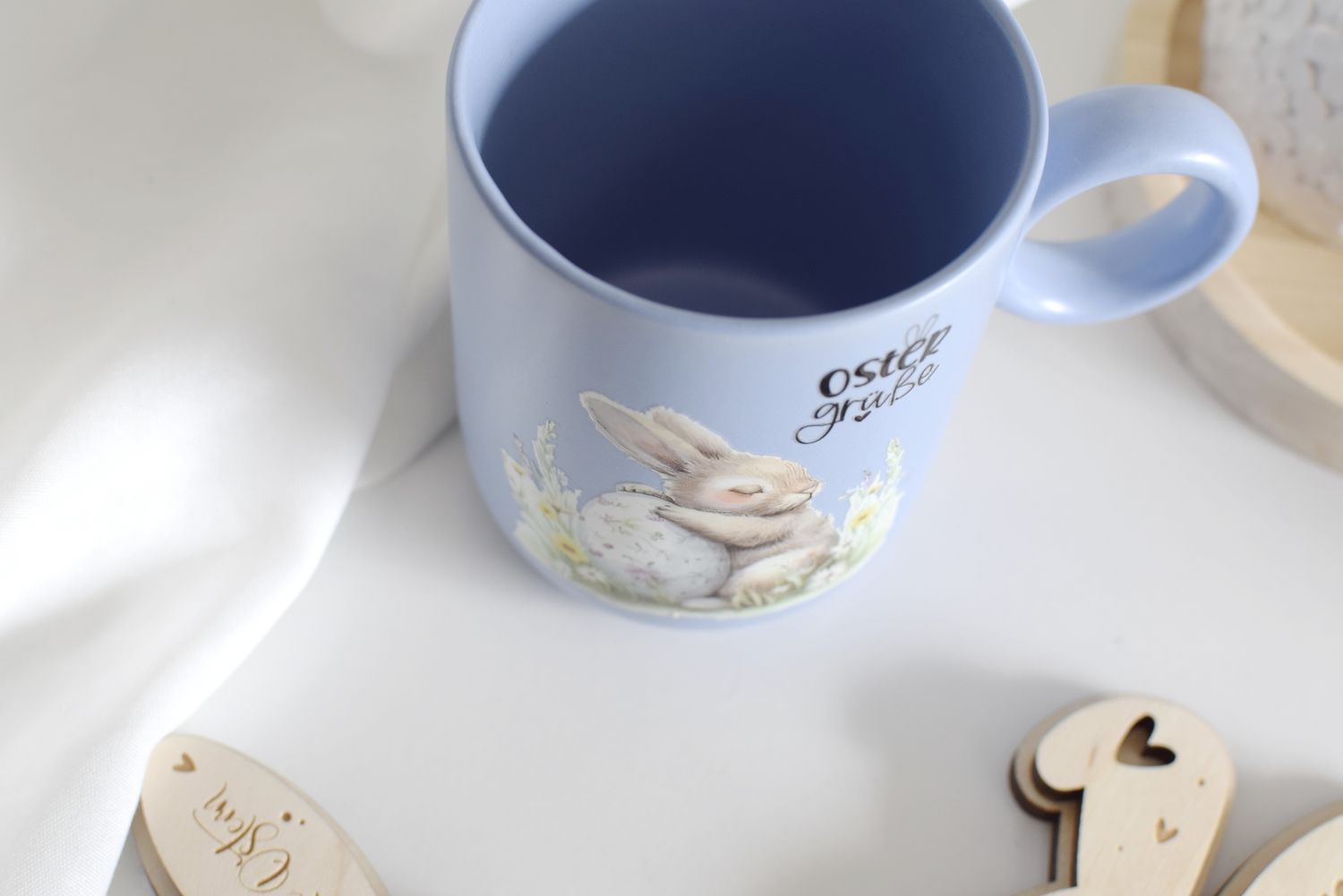 Ostertasse „Ostergrüße“ – ein liebevolles Unikat für den Frühling