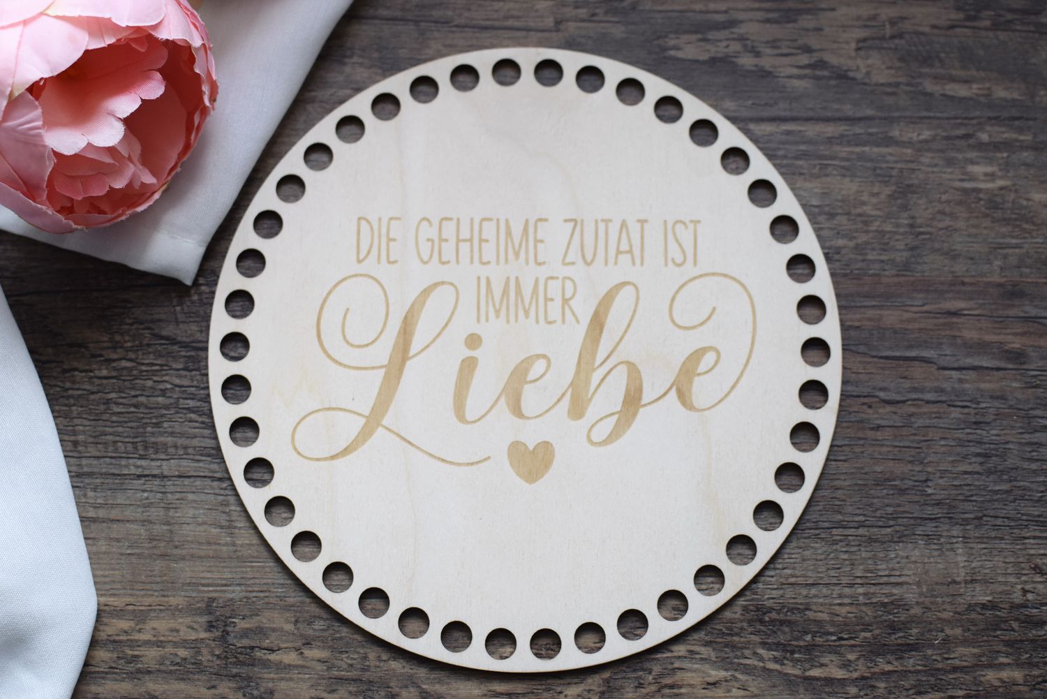 DIE GEHEIME ZUTAT,  Holzböden mit Motiv, Rund in allen Größen und Lochgrößen