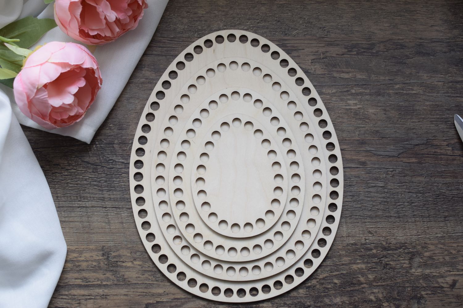 Holzboden in Ei-Form zum Häkeln – ohne Motiv