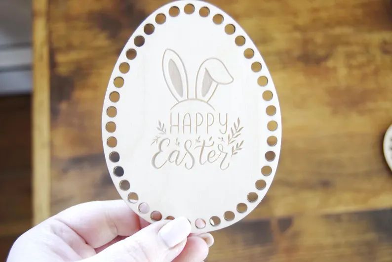 Holzboden in Ei-Form zum Häkeln – Happy Easter