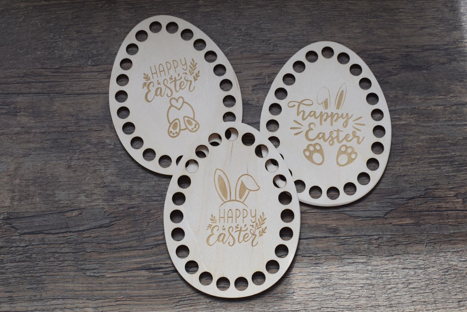 Holzboden in Ei-Form zum Häkeln – Happy Easter