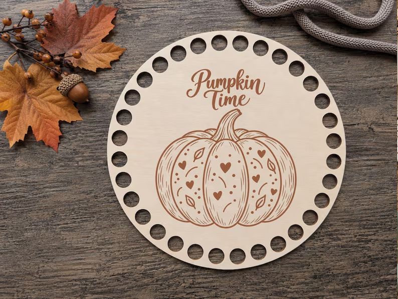 Holzboden Pumpkin Time 🍂in 6 verschieden Größen und 2 Lochgrößen