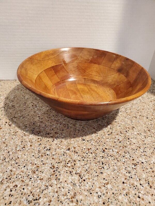 Vintage 10&quot; round wooden bowl