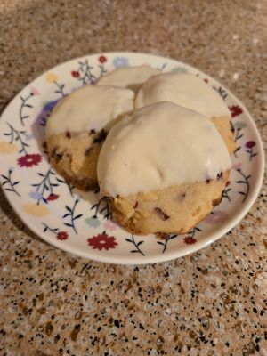 White Chocolate Cranberry Shortbread Cookies - 12 pack