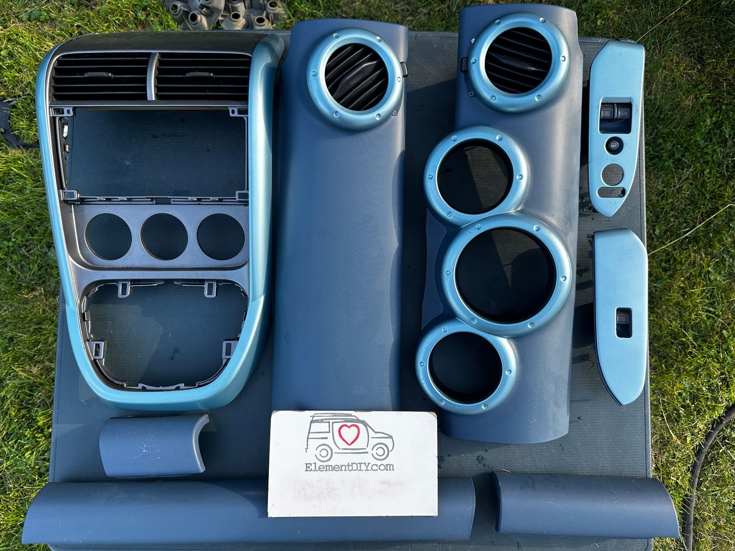 Metallic Blue Cockpit · Ultra-Rare