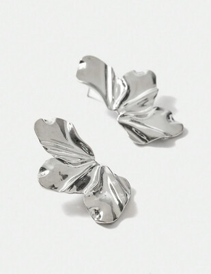 Aretes Flor Plateada