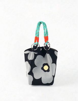Bucket bag