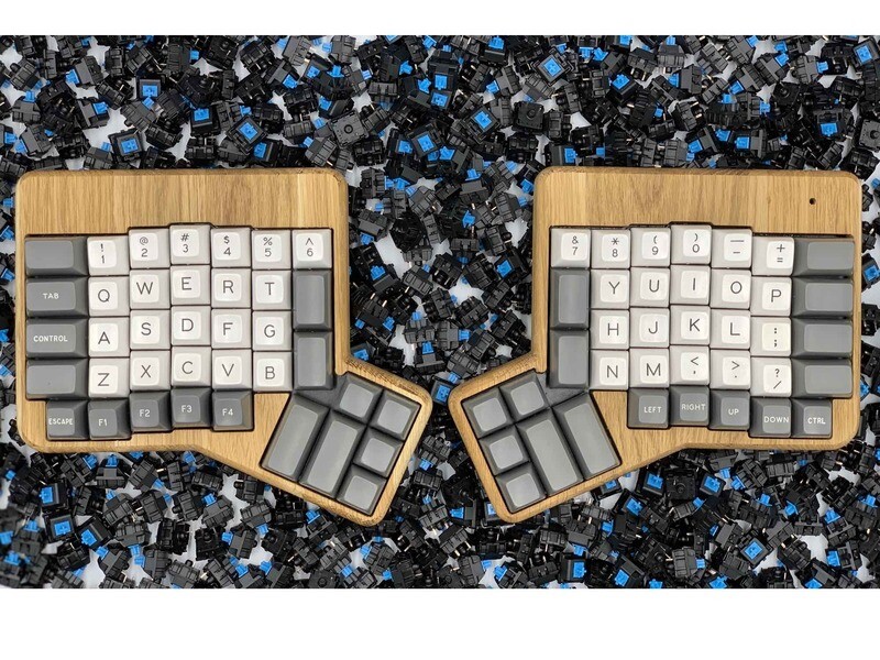 B-Stock ErgoDox Standard LIFT Oak Wood Case High Profile