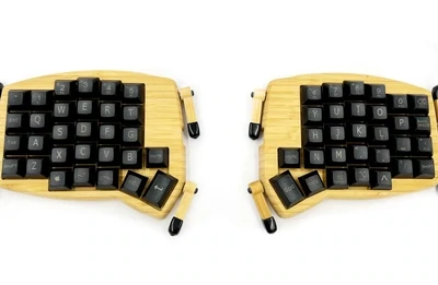 Sofle: Fully Assembled Custom Mechanical Keyboard
