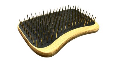 AKUWRIST – Handcrafted Oak Wrist Rest with Brass Acupressure Nails