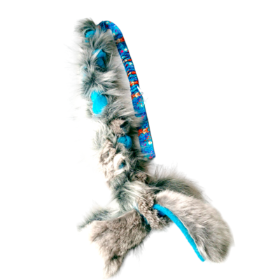 Premium Hasenfell-Zergel mit Ruckdämpfer - robustes Hundepielzeug mit Bungee, 108 cm