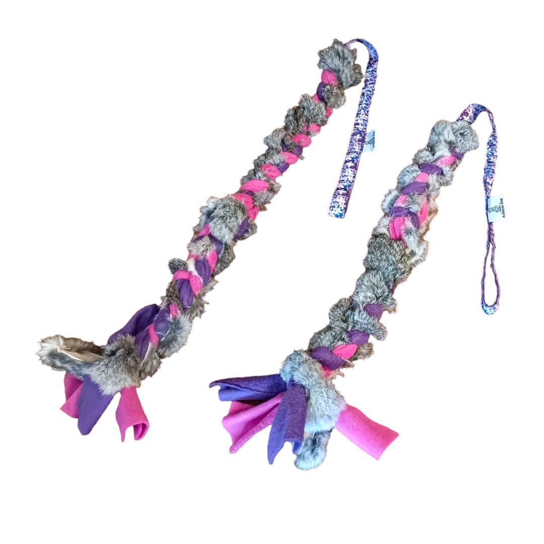 Premium Hasenfell-Zergel mit Ruckdämpfer - robustes Hundepielzeug mit Bungee 95/ 110 cm