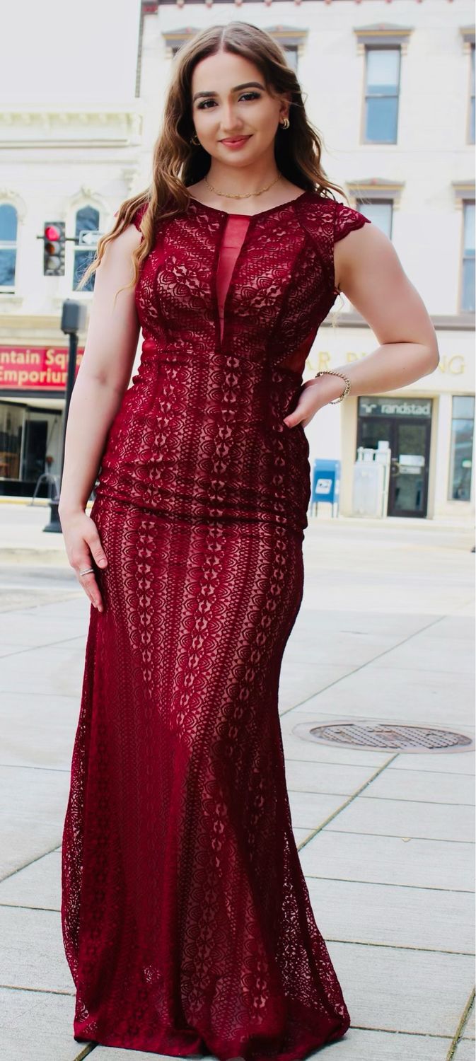 Sleeveless Wine Lace Maxi dress