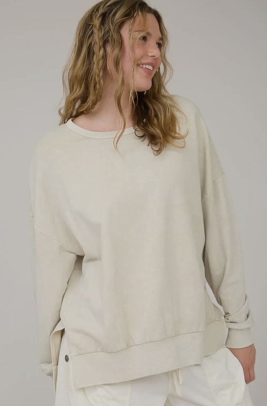 Washed Crewneck Long Sleeve Knit Top