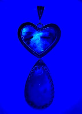 Columbia 23 Heart Drop Pendant (with galaxy effect)