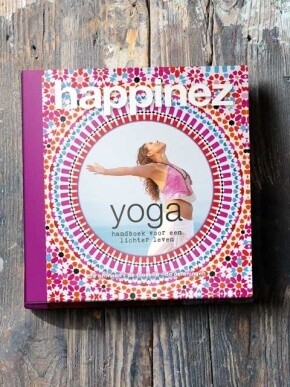 Happinez Yoga Handboek